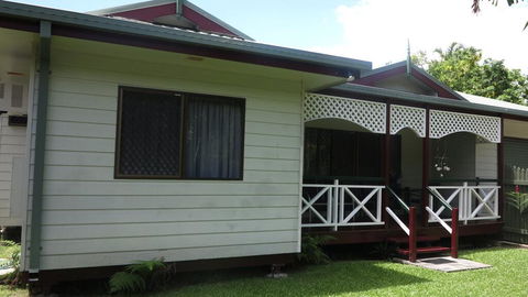 Arcadia Gardens 1/44 McCabe CRescent - Accommodation 4U 0