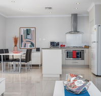 Ardross Short Stays - Accommodation 4U