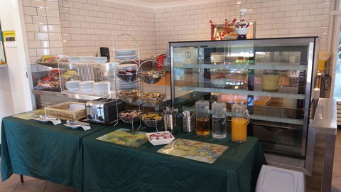 Arena Hotel (formerly Sleep Express Motel) - Accommodation 4U 3