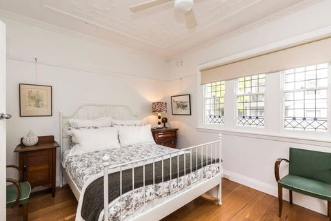 Art Deco 2 Bed Sydney/Darlinghurst Gem - Accommodation 4U 0