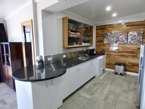 ArtHOUSE Beachfront Accommodation - Accommodation 4U 2