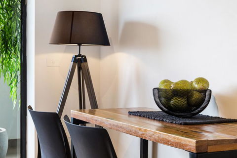 Artsy Apartment CBD City Views And Balcony - Accommodation 4U 2