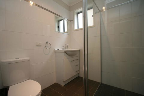 Aspect 1/8a Poly Cow Lane - Accommodation 4U 3