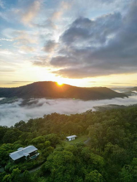 Luxurious Hinterland Guest House With HEATED POOL Sleeps 10 Brisbane Scenic Rim Gold Coast - Accommodation 4U 0