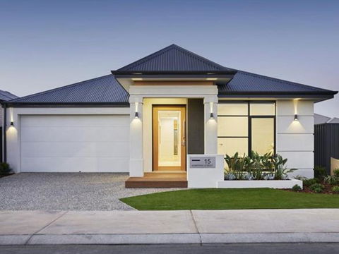 Luxury Bedrooms In A Resort Style Home - Accommodation 4U 1