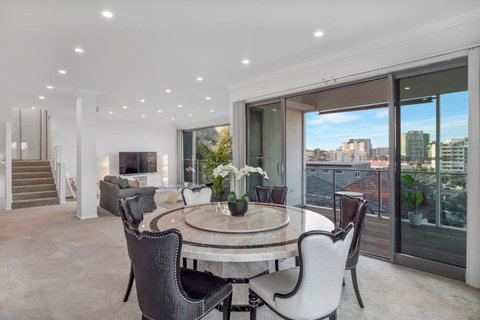 Luxury Retreat Sydney Airport Direct Train Line - Accommodation 4U 3