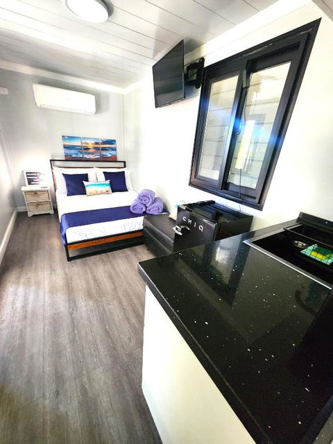 MAGNETIC CABIN Entire Studio On Magnetic Island - Accommodation 4U 2