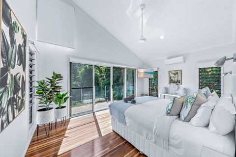 MANDALAY ESCAPE, SECLUSION & SERENITY WITH A POOL - Accommodation 4U 1