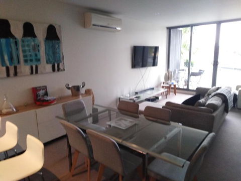 Marina View Apartment On The Maribyrnong River, Melbourne - Accommodation 4U 2