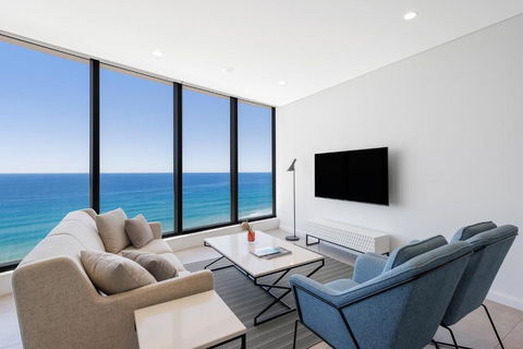 Meriton Suites Surfers Paradise - Accommodation 4U 2