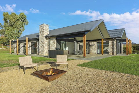 Mayple Peaks - Accommodation 4U 0
