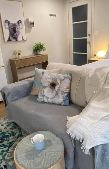 MEPLE, Tiny Home, Pets, Walk2Food, WiFi, Bfast, - Accommodation 4U 2