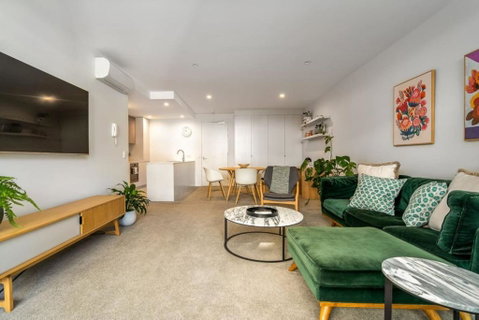 Modish Apartment Near Parliamentary Triangle - Accommodation 4U 1