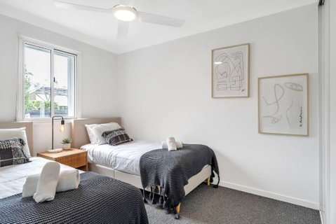 Modern Balmain Abode - Accommodation 4U 2