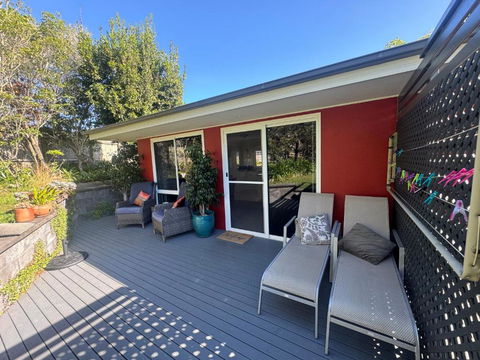 Milton Village Retreat - Secluded Comfort - Accommodation 4U 1