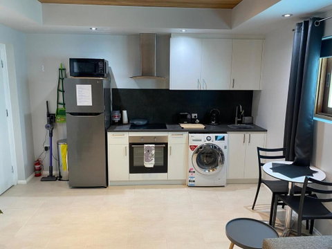 Mindarie Beachside Studio - Accommodation 4U 2
