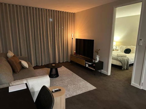 Modern Griffith Apartment - Accommodation 4U 3
