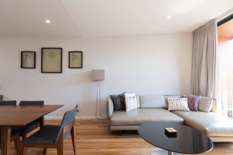 Modern Home In Erskineville W AC And Parking - Accommodation 4U 1
