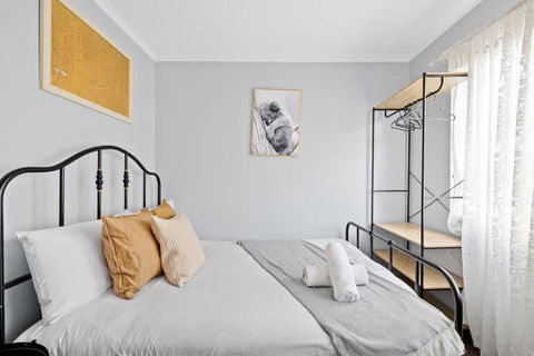Modern Private Double Room - Central Spot At Liverpool - Shared Bathroom - Accommodation 4U 2