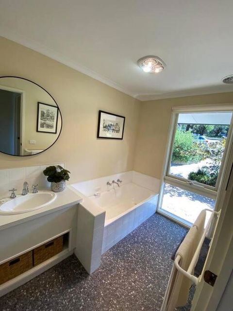 Mount Hope Estate Vineyard - Accommodation 4U 2