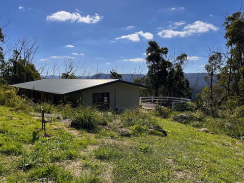 Mountain Tranquility - Accommodation 4U 0