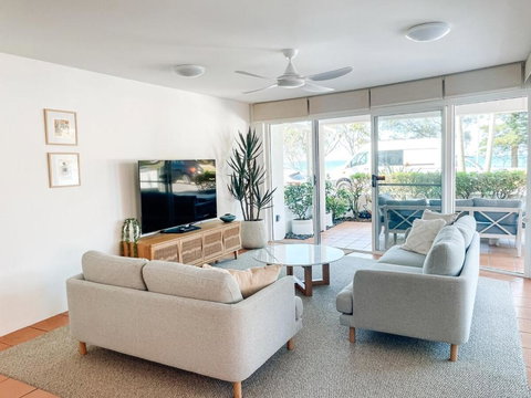 Nautilus On Main Beach - Accommodation 4U 0