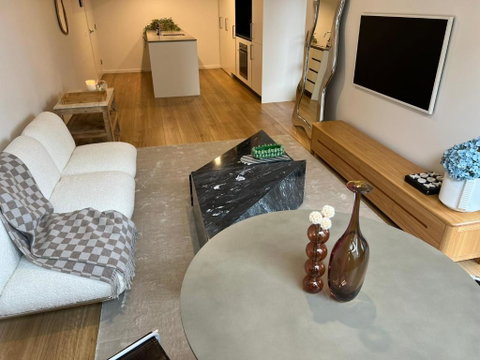 NEW BOUTIQUE 1bd Apt - Accommodation 4U 1