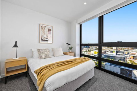 NEW Sensational Southbank Lux - Accommodation 4U 1