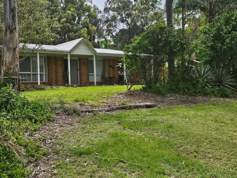 Newly Renovated & Tranquil Surrounds - Accommodation 4U 1