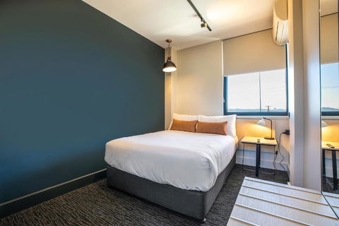 Nightcap At Chardons Corner Hotel - Accommodation 4U 3