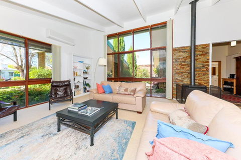 Nixon House - Accommodation 4U 3