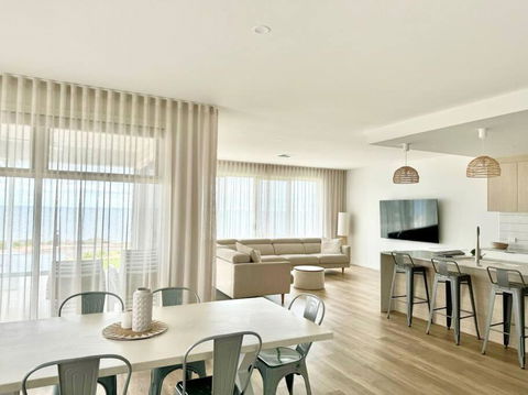 North Beach Hamptons - Accommodation 4U 0