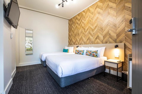 Nightcap At Sylvania Hotel - Accommodation 4U 1