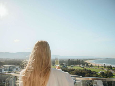 Novotel Wollongong Northbeach - Accommodation 4U 3