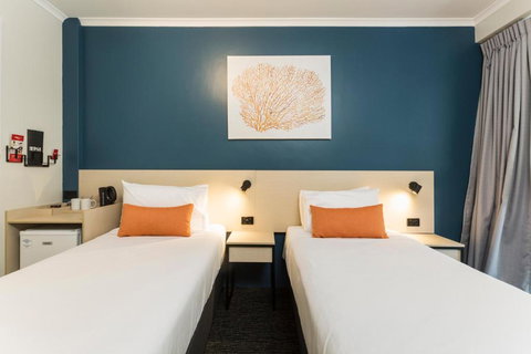 Nightcap At Edge Hill Tavern - Accommodation 4U 1