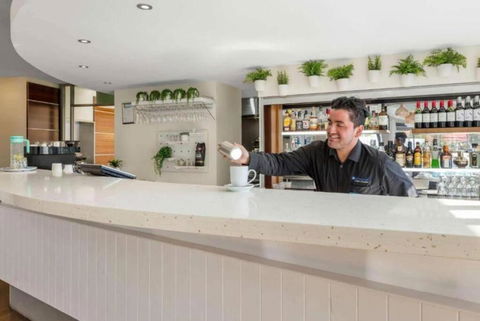 NOTINUSEWyndham WaveWhisper Retreat - Accommodation 4U 3