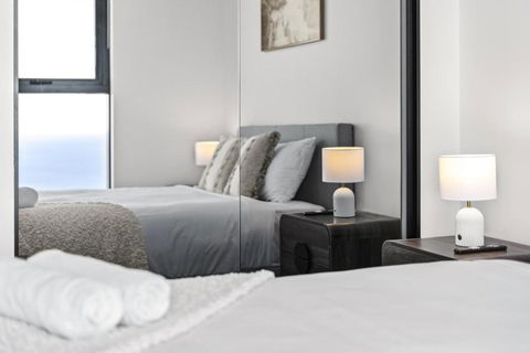 OCEAN Views In Beachside 2-Bedroom Unit - Q Stay - Accommodation 4U 2