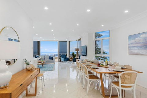 Ocean Vista Escape - A Lofty Beachfront Penthouse - Accommodation 4U 2