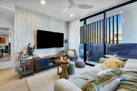 Oceanfront Luxury Apartments Palm Beach - Accommodation 4U 1