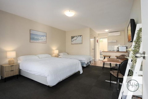 Oceanfront Oasis - Accommodation 4U 0