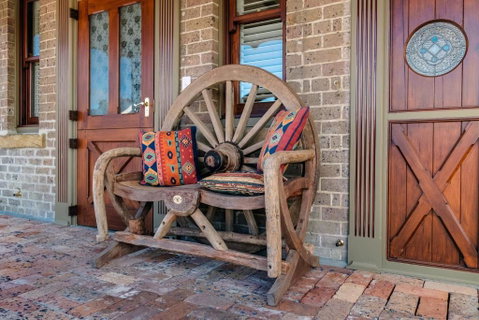 Old Bank Boutique Hotel - Accommodation 4U 3