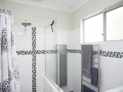 ONDINE, 4 Belmore Street - Accommodation 4U 1