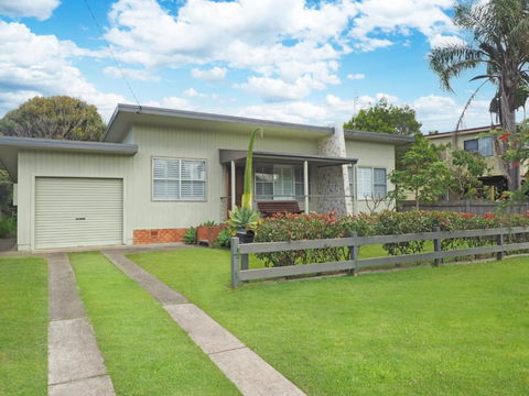 ONDINE, 4 Belmore Street - Accommodation 4U 0