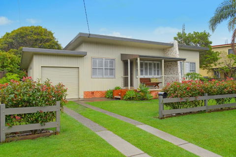 ONDINE, 4 Belmore Street - Accommodation 4U 3