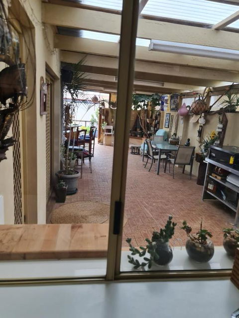 Open Plan Large Home - Accommodation 4U 2