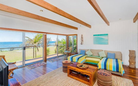 Pacifica House - Accommodation 4U 0