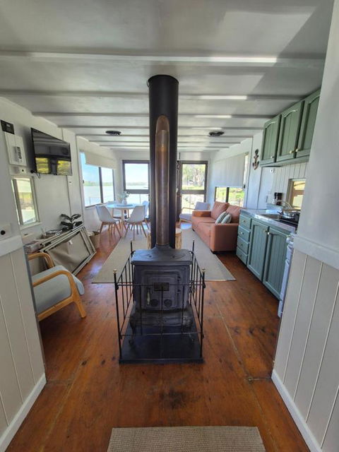 Paddle Wheeler Lilian - Accommodation 4U 2
