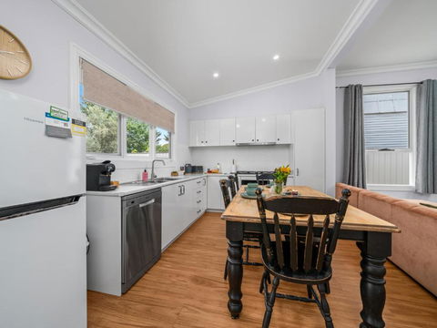 Palm Cottage - Accommodation 4U 2