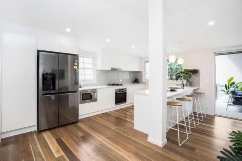 Park Avenue Terrace House Sleeps 9 - Accommodation 4U 1