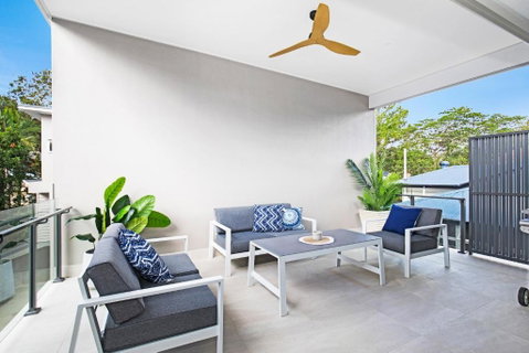 Park Avenue Terrace House Sleeps 9 - Accommodation 4U 3